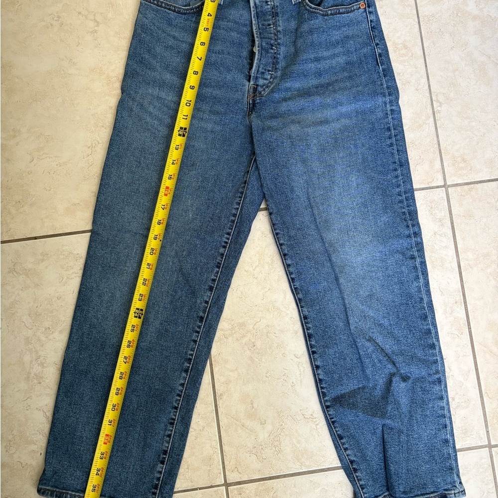 Levi's Women's Straight Leg Blue Jeans - Picture 9 of 10